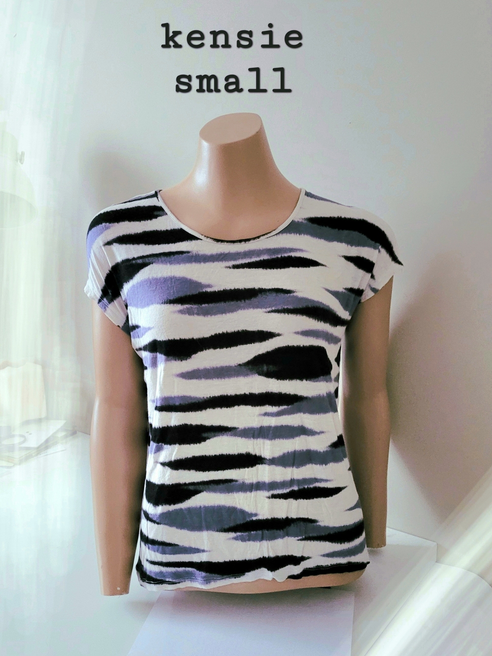 Kensie Short Sleeve Zebra-Stripe Tee in White, Black & Gray/lavender